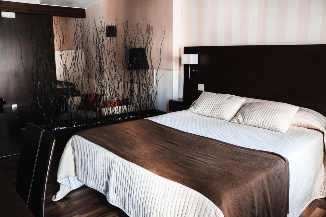 Hotel Rural Plaza Mayor Chinchón Екстериор снимка